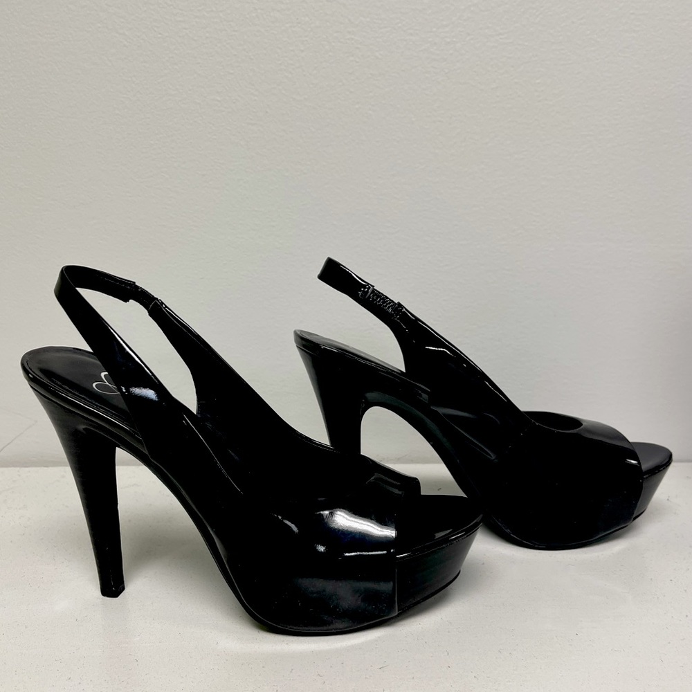Sexy black platform heels by Jessica Simpson